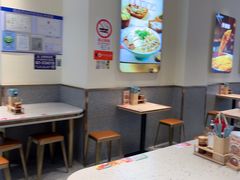-小杨生煎(金山百联购物中心3楼店)