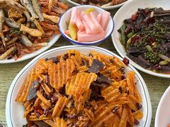 -丹水桥地锅鱼·翘嘴鲌·地方特色全鱼宴(丹江口大坝店)