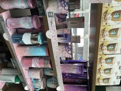 星巴克(虹桥火车站出发区店)-星巴克(上海虹桥站2A检票口)