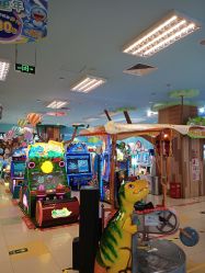 -莫莉幻想儿童乐园(武汉金银潭永旺店)