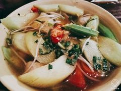 -Cuc Gach Quan Restaurant