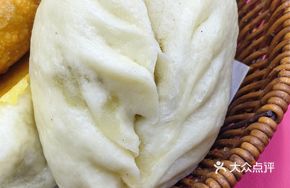 Steamed Pork Buns