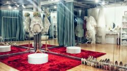 -LANYI COUTURE高级婚纱礼服改衣店