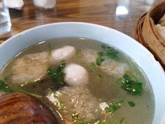 香菜鱼圆汤-双塔老饭店