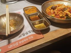 -草家酱蟹炭火烤肉店(珲春南路一店)