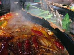 鸳鸯锅-灌县老妈砂锅串串香(万科红生活广场店)