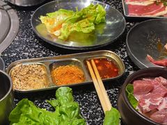 -红泥小火炉·东北泥炉烤肉(天一旗舰店)