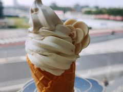 -麦当劳(展览路店)