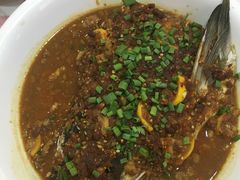-鲁班小馆(政四街店)