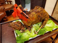 烤全羊-伊祥·敦煌楼