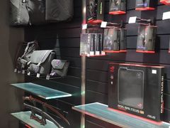 -ROG玩家国度(烟台众诚店)