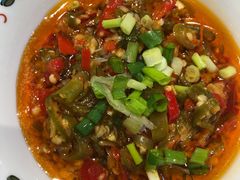 现炸辣椒油-东门口涮肉·砂锅·烤串(老门东店)