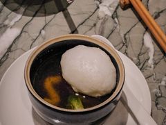 松茸炖鸡孚-萬國春·中菜馆(颐和公馆店)