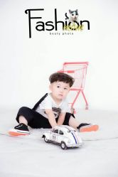 -熊猫叔叔高端儿童摄影(清江商场店)