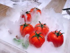 番茄脆菇沙拉-小大董·烤鸭(凤凰汇店)