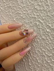 -悦指间美甲美睫