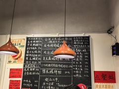 -柳州肥姨妈大骨螺蛳粉(万达中心店)