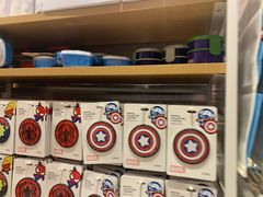 -名创优品(北京新中关购物中心地铁层店)