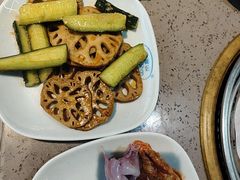 -金滏山·烤肉海鲜火锅自助(襄阳万达店)