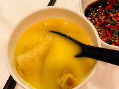 -鲜入围煮花胶鸡海鲜火锅