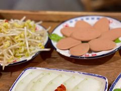 -贤合庄卤味火锅(济南泉城路店)