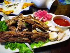 手抓羊肉-吉祥圣雪藏餐