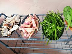 -老石黑山羊毛驴肉火锅(金凯广场店)
