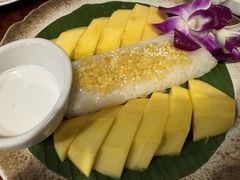 -Dang restaurant (patong phuket)