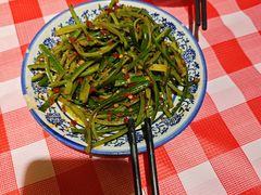 -罗霸蛮老岳阳大排档·鲜货烧烤·土吊子煨砂锅烧菜