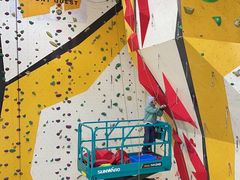 -问山MountQuest攀岩馆