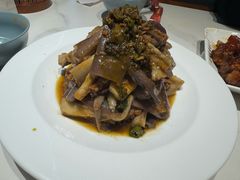 -老周家酱卤猪蹄私房菜(克拉玛依西街店)