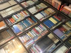 -钟书阁(松江泰晤士小镇店)