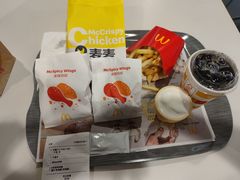 -麦当劳(世界城广场店)
