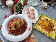 -肥肥虾庄·金牌油焖大虾(杨园滨江时代walk店)