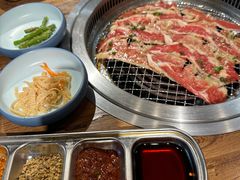 -明洞阿姨·韩式酱蟹烤肉·创意料理(三元桥店)