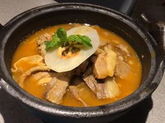 酸木瓜炖牛腩-半山腰·云南菜(侨福芳草地店)