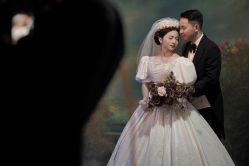 -乐派诗婚纱摄影