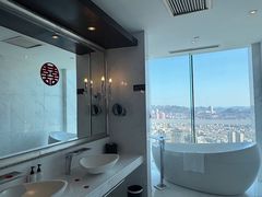 -大连中远海运洲际酒店