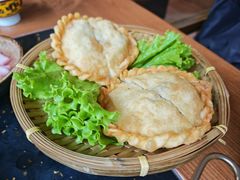 特色牦牛肉馅饼-陀岗美食·云南藏式特色餐厅