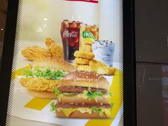 -麦当劳(上海虹桥站30B检票口楼上)
