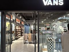 -首创奥特莱斯(西安店)