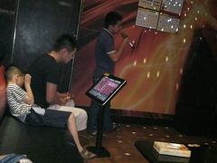 -畅乐星KTV(狮岭店)
