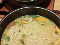 -银米·云南传统过桥米线(双廊黑金冠店)