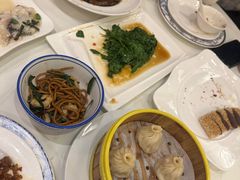 -梅龙镇酒家(南京西路总店)