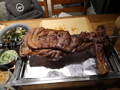 特色大汉烤羊腿-那些年记忆烧烤