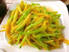 -天天向上素食餐厅(五台山店)