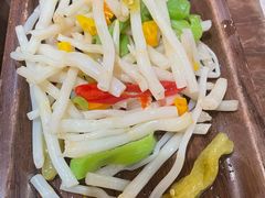 -隔壁老王·家常云南菜(皇冠店)