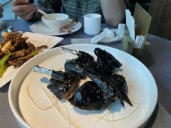 黑金脆皮香茅芝麻乳鸽-上饍·中国厨房(建发JFC品尚中心店)