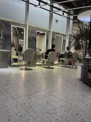 -PE SALON 