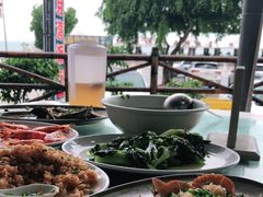 -红月湾海鲜饭店•沙滩海景(双月湾店)